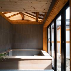 Luxury hanok with private bathtub - Hokyungdang