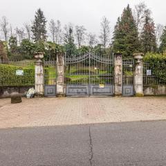 appartamento con giardino a 2 minuti dal lago