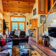 Tranquil 3BR Home Access To Trails and Mtn Views