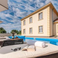 Ferienhaus mit Privatpool für 8 Personen ca 130 qm in Rojnici, Istrien Binnenland von Istrien