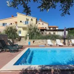 Ferienhaus mit Privatpool für 8 Personen ca 210 qm in Pavicini, Istrien Südküste von Istrien