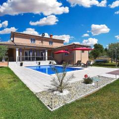 Ferienhaus mit Privatpool für 8 Personen ca 130 qm in Divšići, Istrien Südküste von Istrien