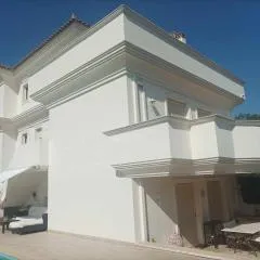 Guest apartment within a villa in Lagonissi