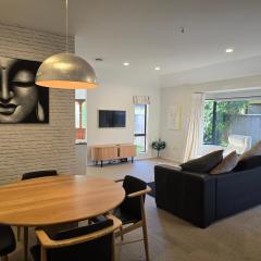 Modern family oasis in Clive