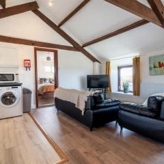 Lovely 3 Bedroom Holiday Cottage nr Bude