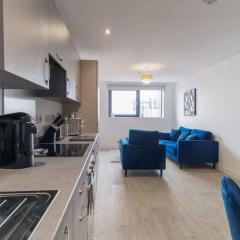 Stunning 2 Bed Apartment in Salford with Views