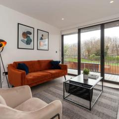 Modern 2 Bedroom Apartment in Wimbledon