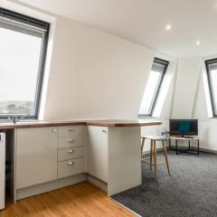 Modern 1 Bed Budget Apartment in Central Halifax