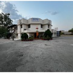 Hotel Yatrika Jankikund , Chitrakoot