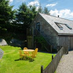 Dartmoor Barn on North Hessary Tor