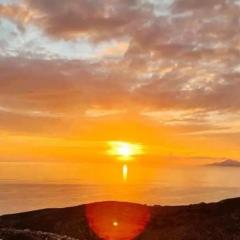 Folegandros Enchanting Cycladic Home Sunset Views