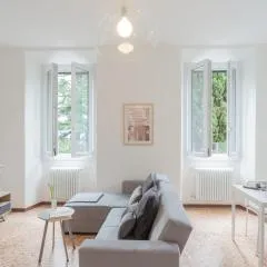 Nonna Tere Apartment by Rent All Como