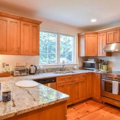 1 Mile from Downtown Chatham Walk to Pier