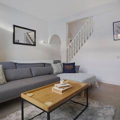 Peaceful Dwelling at Falmer Road, Sleeps 4