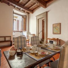 Aurora's Apartment, in the heart of Florence, Renaissance Suite, aircondo BDR, pivot location