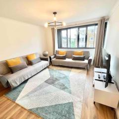 LUXstay 2BR Earls Court Apartment Sleeps up to 10