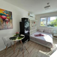 Sao Paolo warm and cosy Studio in lively district