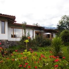 Confortable casa de campo en el Atacazo, muy cerca de Quito