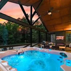 NEW Farmhouse-Chic Cabin with Hot Tub & Firepit