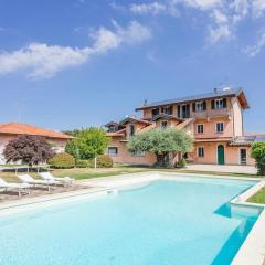 Villa near Milan with swimming pool