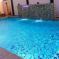 The Blue Residence with 4 bedrooms & 4 bathrooms