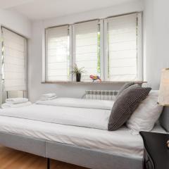 Niska 12 by Homeprime