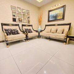 102-Luxury Apartment to Admire your stay in Lahore
