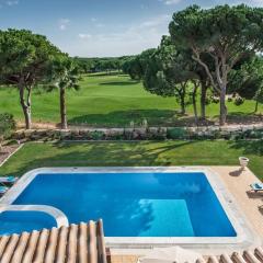 Villa Palm Golfe, fantastic house on Vila Sol course, kids pool, aircon