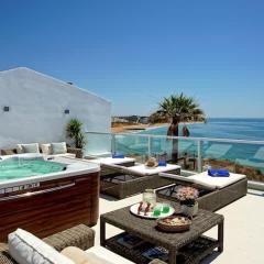 Casa Chanel - Ocean front with rooftop SPA Jacuzzi