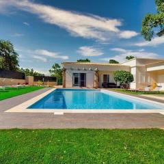 Villa Domingos - Beautiful garden close to beach and park