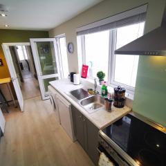 4br Modern Botanic House