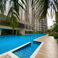 Youth City 2 Bedroom Suites with Rooftop Pool Nilai by D'KAY HOMES, near USIM KLIA