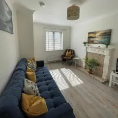 Comfortable Home w Private Parking Charlestown