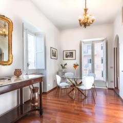 Central Sorrento 3 BR 1 BT flat balcony A/C Wi-Fi