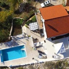 Villa Elysium with heated pool