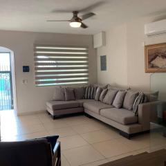 Modern 3 bedroom Private home with Aircondition