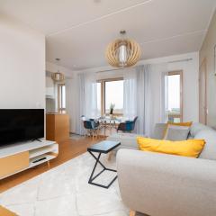 City Stay Tallinn apartment with seaview