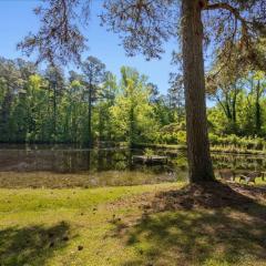 5BR Woodland Retreat on 7 Acres with a Pond