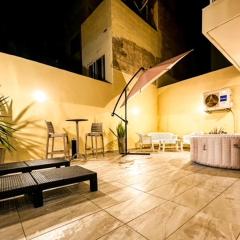 Sliema Jacuzzi Flat