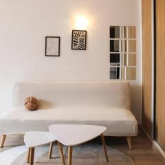 Cosy studio with balcony in Montreuil