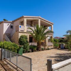 Apartments with parking space Vir - 23025