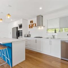 Seaside Sanctuary - Port Elliot - Wi-Fi - Family - BYO Linen