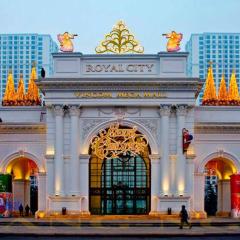 Vinhomes Royal City - by Bay Luxury