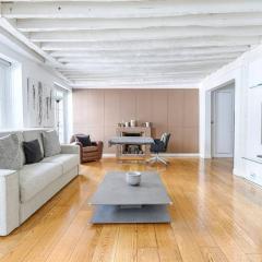 Marais Historical Center Charming Apartment 1BR