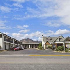 Travelodge by Wyndham Wenatchee