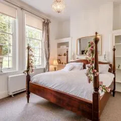 The Lake House - Crimplesham Hall