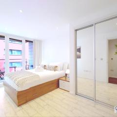 Deluxe One Bed Apartment by London ExCeL & O2