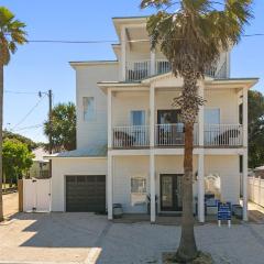 Beach House - The Sandcastle by Panhandle Getaways