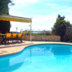 Nice family house with swimming pool in Ollioules