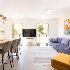 Luxury Dolphin House